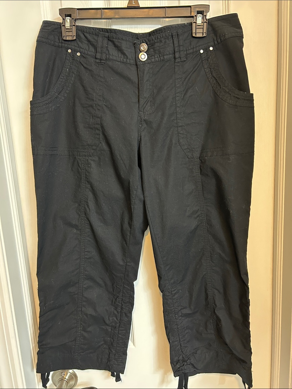 INC black capris
